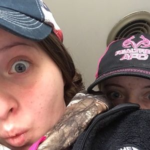 Meet your Posher, Raylee